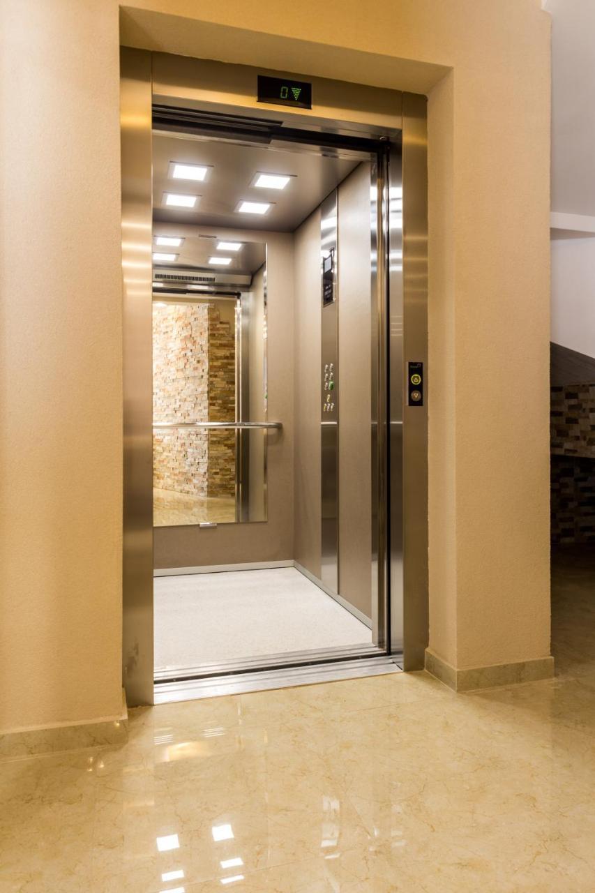 Adriatik Lux Apartments Budva Exterior foto